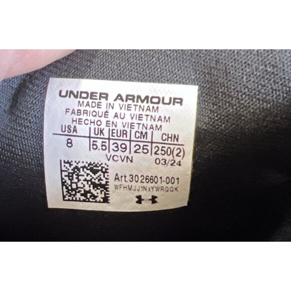 Under Armour Glyde 2.0 MT Women's 8 Softball Cleats Shoes Black 3026601-001 NEW - Picture 3 of 9